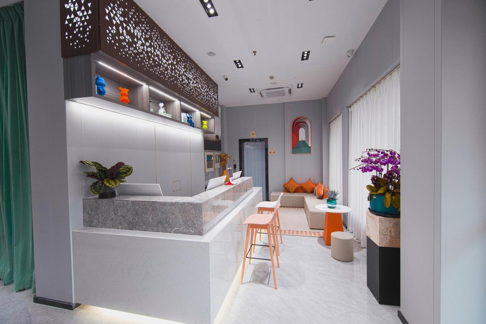 Orient Rose International Hotel Shanghai Exterior photo